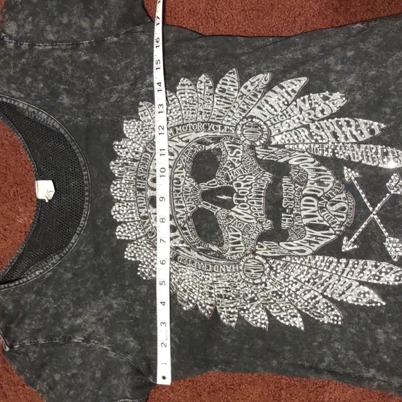 "Afflicton" brand. Distressed Indian skull bling T shirt. Size L. - Picture 5 of 8